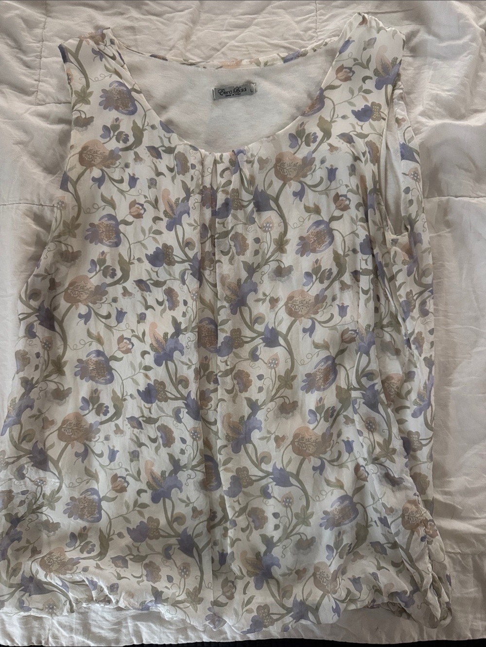 Floral Scoop Neck Sleeveless Top - White with Lavender & Tan -